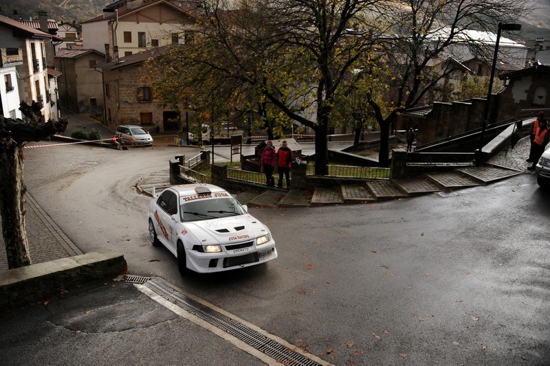 "Triplete navarro" en un Rallysprint Olazti – Urbasa, "pasado por agua"